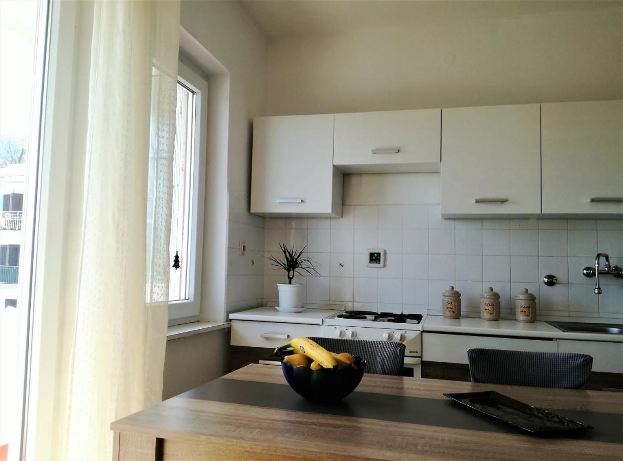 Leona Apartment Lovran Luaran gambar